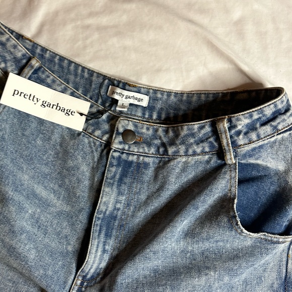 Pretty Garbage Faux Fur Jeans. Fit closer to size 10. Detachable fur for washing - Picture 3 of 6